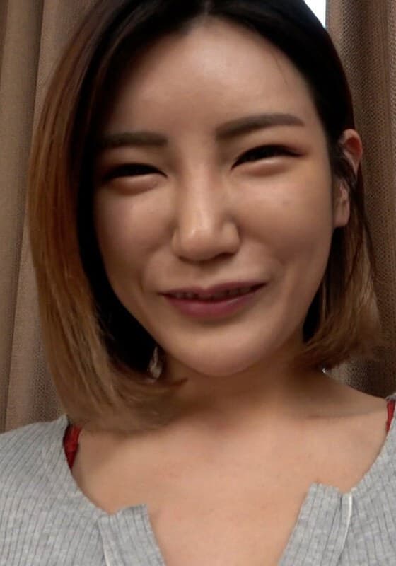 日本語の上手な韓国素人娘のアランさん。フェラの上目遣いが最高にカワイイ!スレンダーボディをくねらせ日本男児の肉棒を咥え込む!?