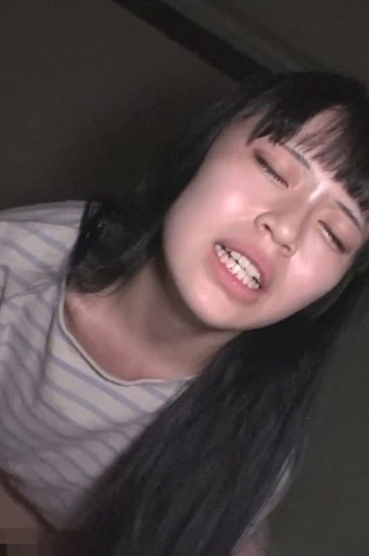 濡れやすいエッチなJKと息を潜めて内緒のエッチ