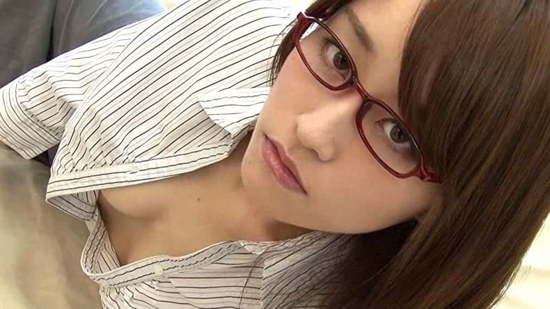 元大手銀行美人OLが禁断出演!「私、今まで2人しか経験ないけど、男性経験は1人なの」