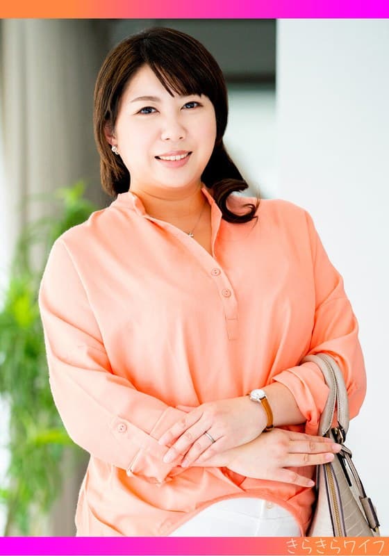 バスト110cmHカップ超豊肉妻はセフレ3人性豪奥様!