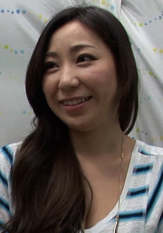 目白のセレブな若妻さんにエッチなアンケートからなし崩し的にSEXからのAV発売!?