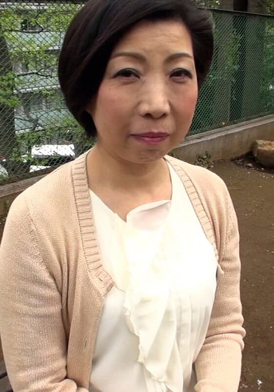 50代後半でSEXに目覚めた遅咲き熟女!更なる快楽を求めてAV出演!熟れたボディを震わせイキまくりハメまくり!