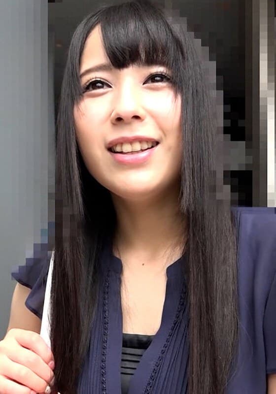 温泉モデルの撮影ロケに参加した清楚系色白肌美人奥様!ロケ先の旅館ではっちゃけSEX!