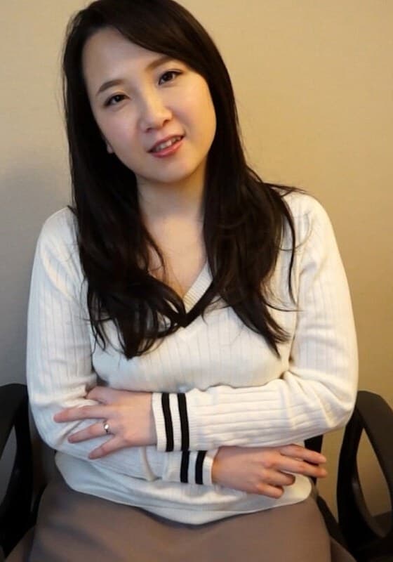 旦那とのエッチが楽しくないとAVに応募して来た若妻さん!後腐れない男性と性癖全開嵌め撮りSEX