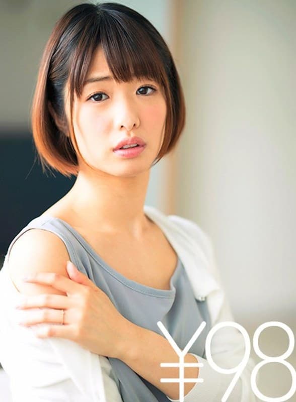 【特価】人妻みぃななちゃん、年上夫とのハメ撮りセックス!自分だけ感じてる騎乗位で夫から??責され奉仕の腰振り。下から突かれイカされ、寝バック、バックで自分から腰を振る。バックから対面座位、正常位では今日一番の夫の腰振り。そのまま妻の体にぶっかけ。